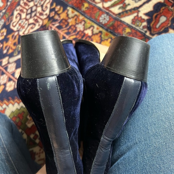 LK Bennett Navy Velvet Booties, size 42 - Picture 5 of 5